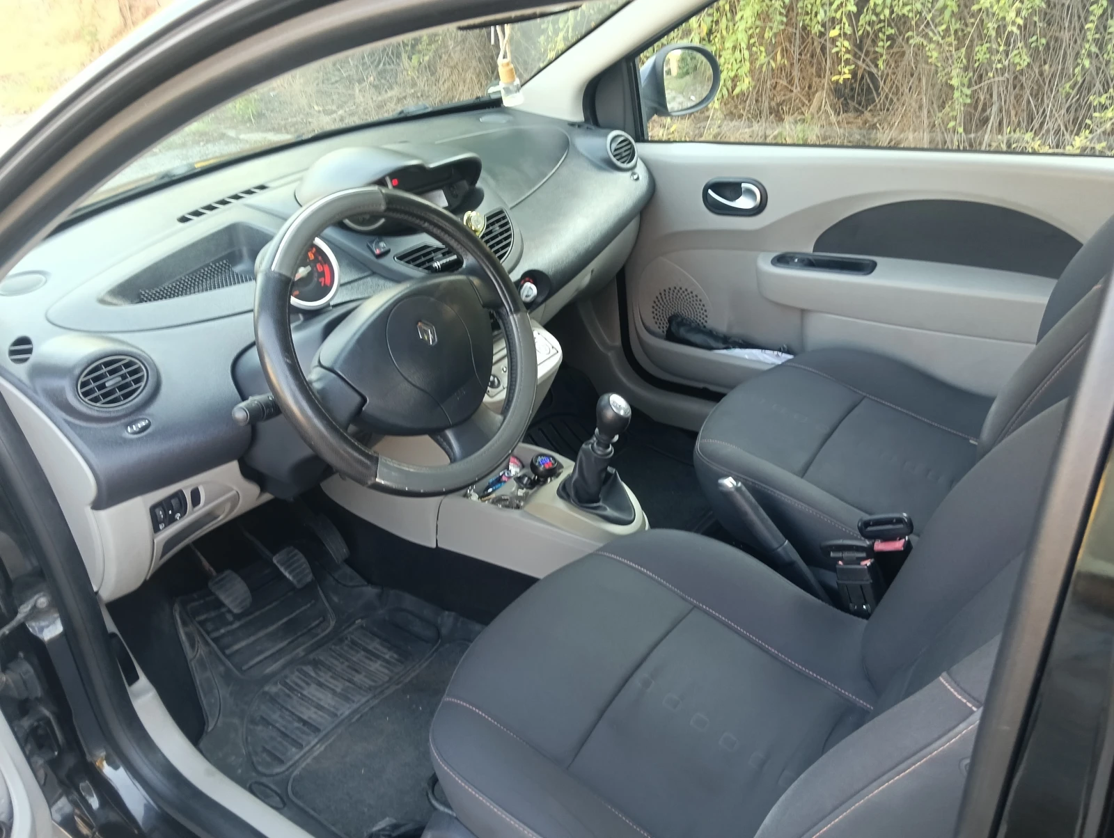 Renault Twingo 1.2 16V - изображение 7