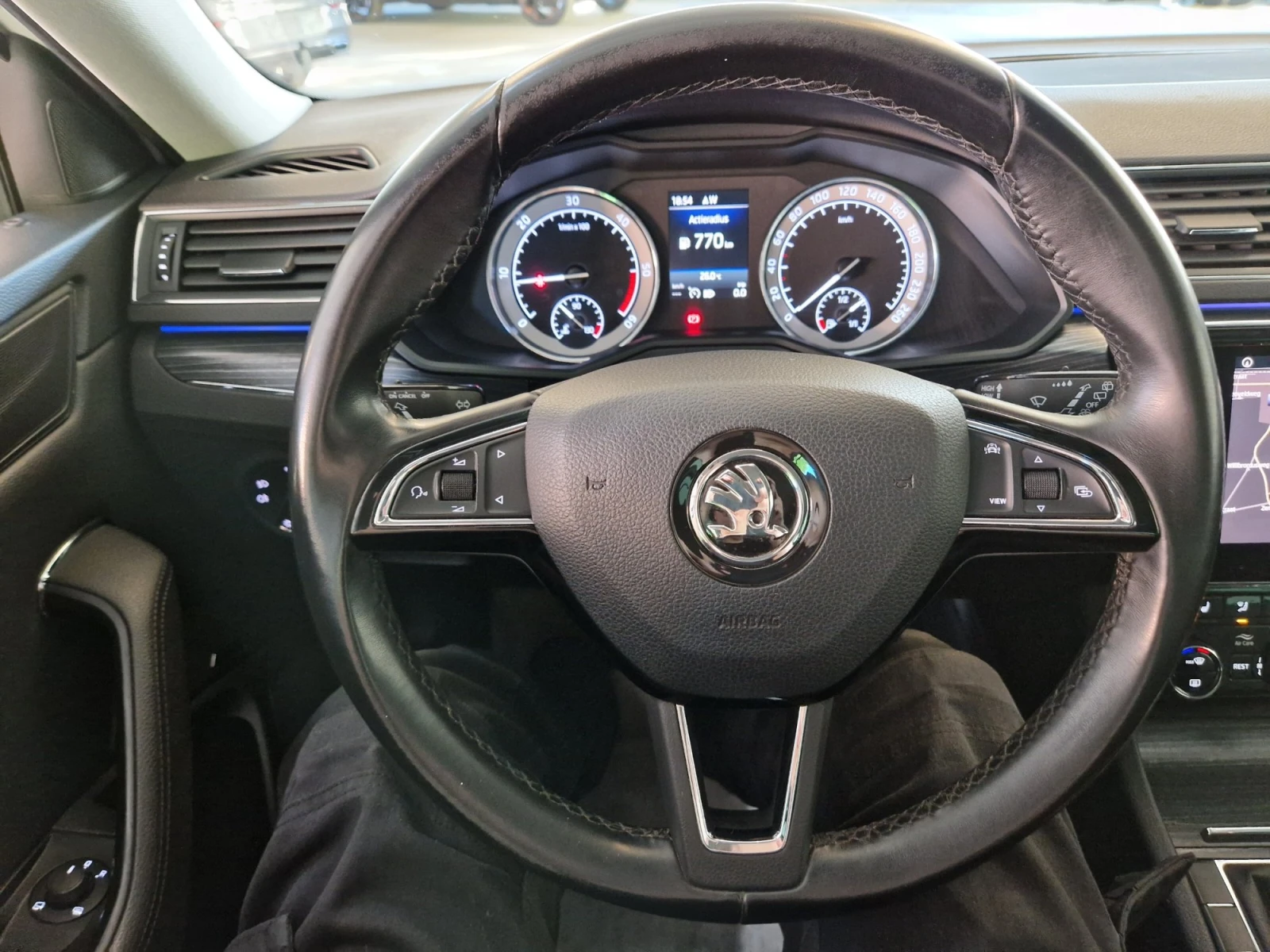 Skoda Superb Premium | Mobile.bg   13