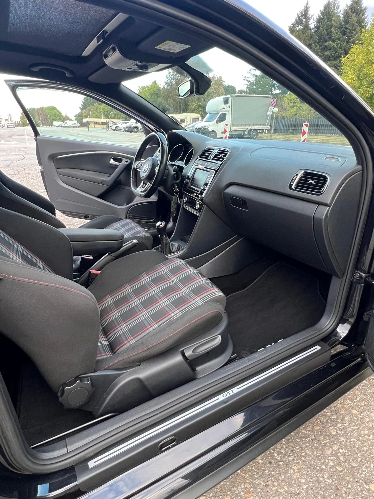 VW Polo GTI 99хил.км. първи собственик | Mobile.bg — изображение 15