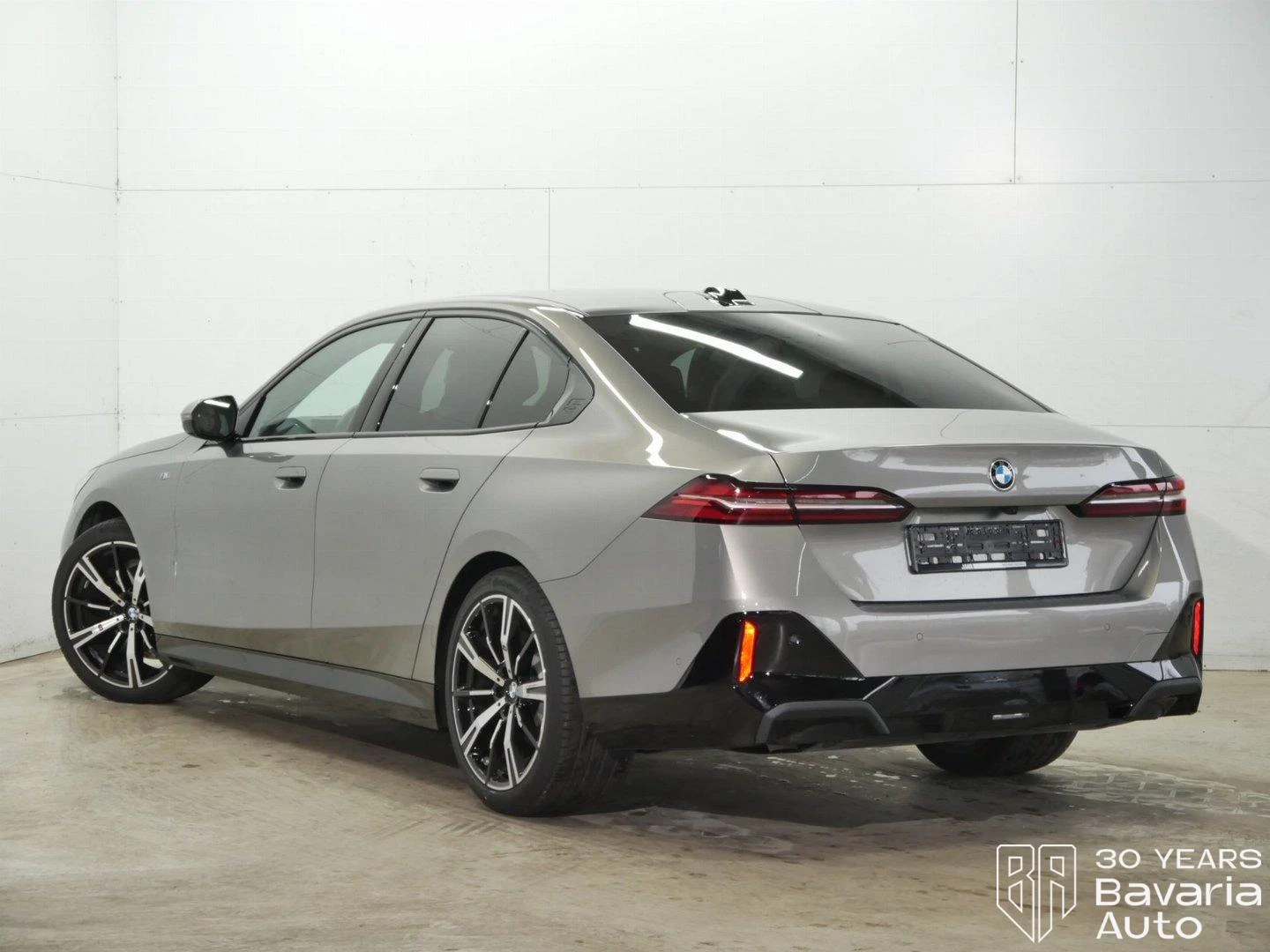 BMW 520 d Steptronic - изображение 2