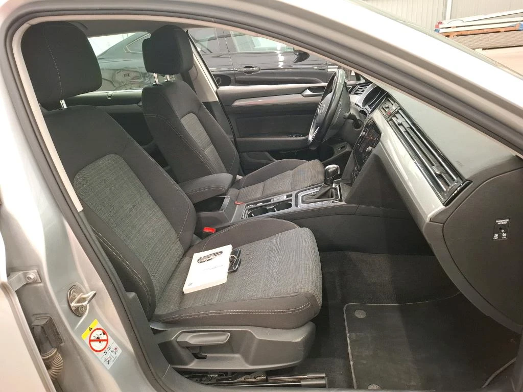 VW Passat 2.0 TDI EVO / DSG7 / Business - изображение 8
