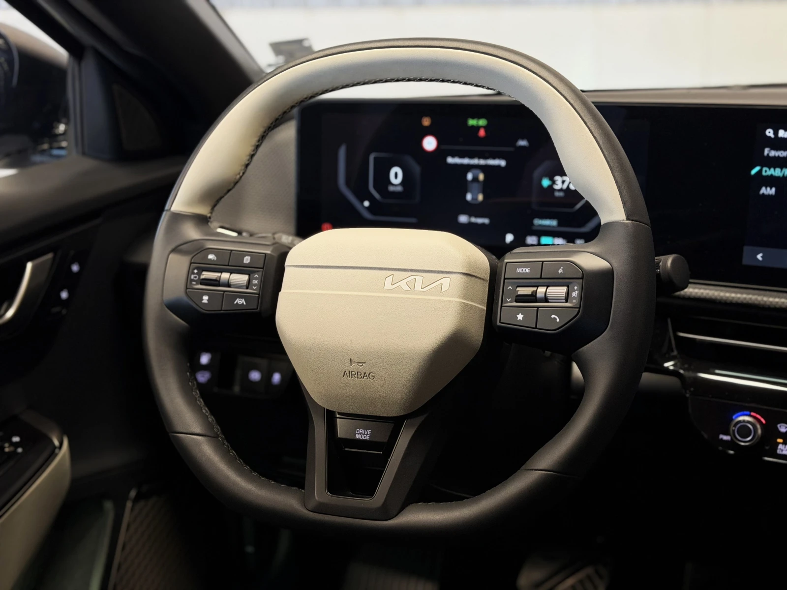 Kia EV6 GT-LINE 4WD 360 MERIDIAN, снимка 10 - Автомобили и джипове - 53960222