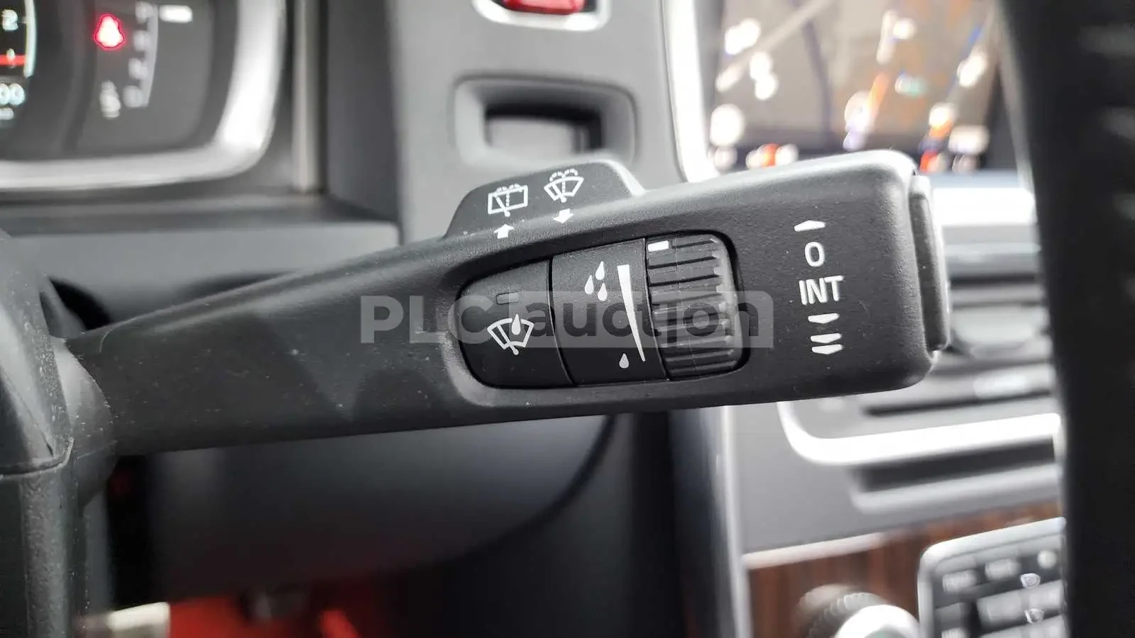 Volvo V60 Адаптивен круиз контрол* Навигационна система, снимка 14 - Автомобили и джипове - 54066234