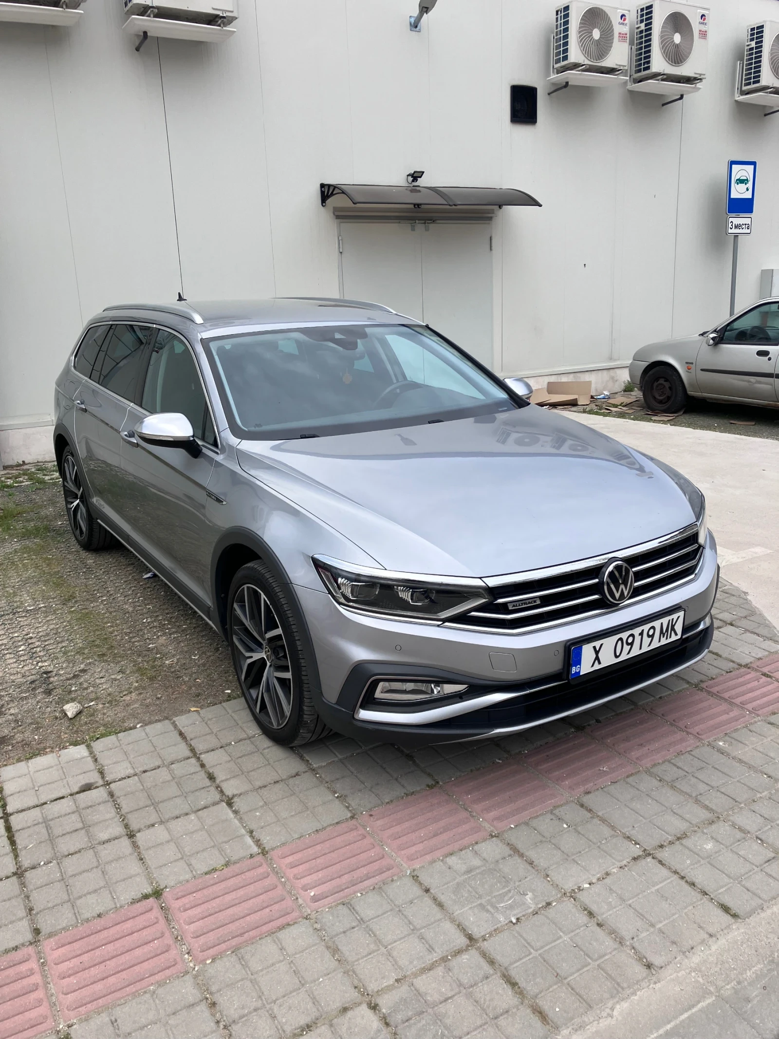 VW Alltrack 2, 0 TDI 200 кс, снимка 2 - Автомобили и джипове - 54306872