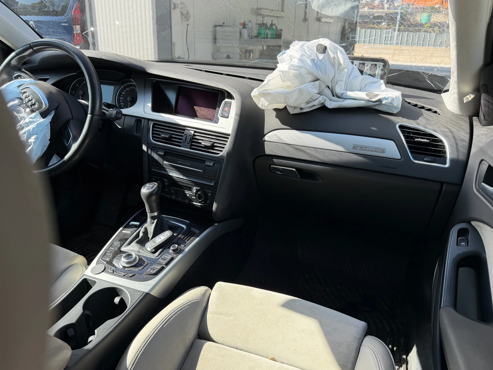 Audi A4 Allroad 2.0TDI* CAH 131000KM, снимка 5 - Автомобили и джипове - 54331557