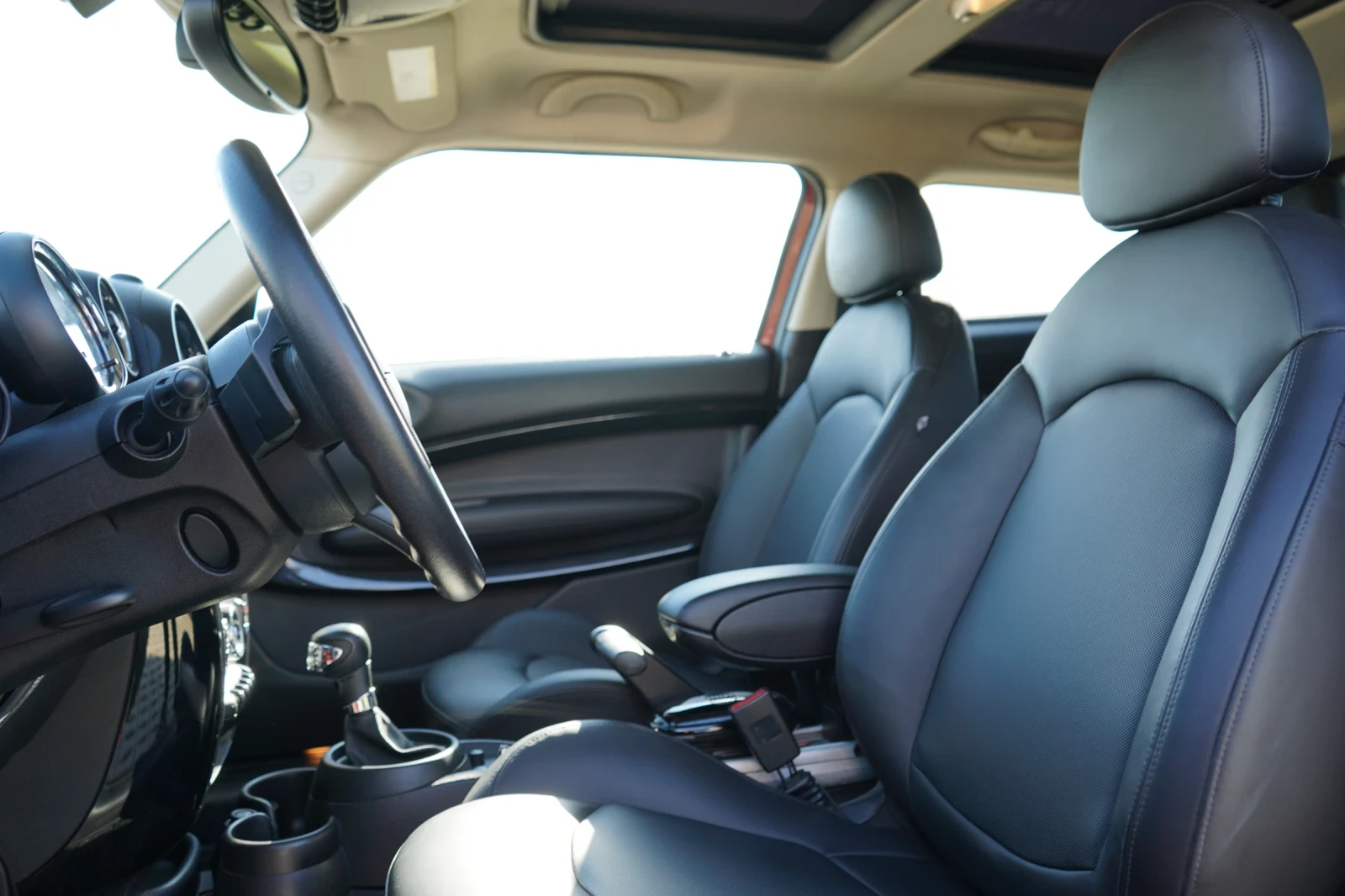 Mini Paceman РЕГИСТРИРАН* H/K* KEYLESS* PARKTRONIC* , снимка 7 - Автомобили и джипове - 54413739