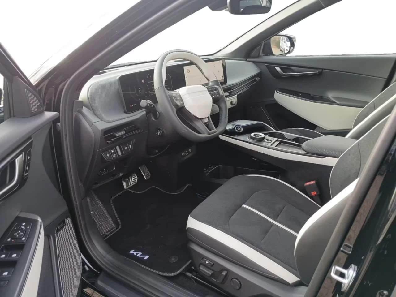 Kia EV6 GT-Line FACELIFT RWD 84kWh !Warranty!, снимка 10 - Автомобили и джипове - 54822303
