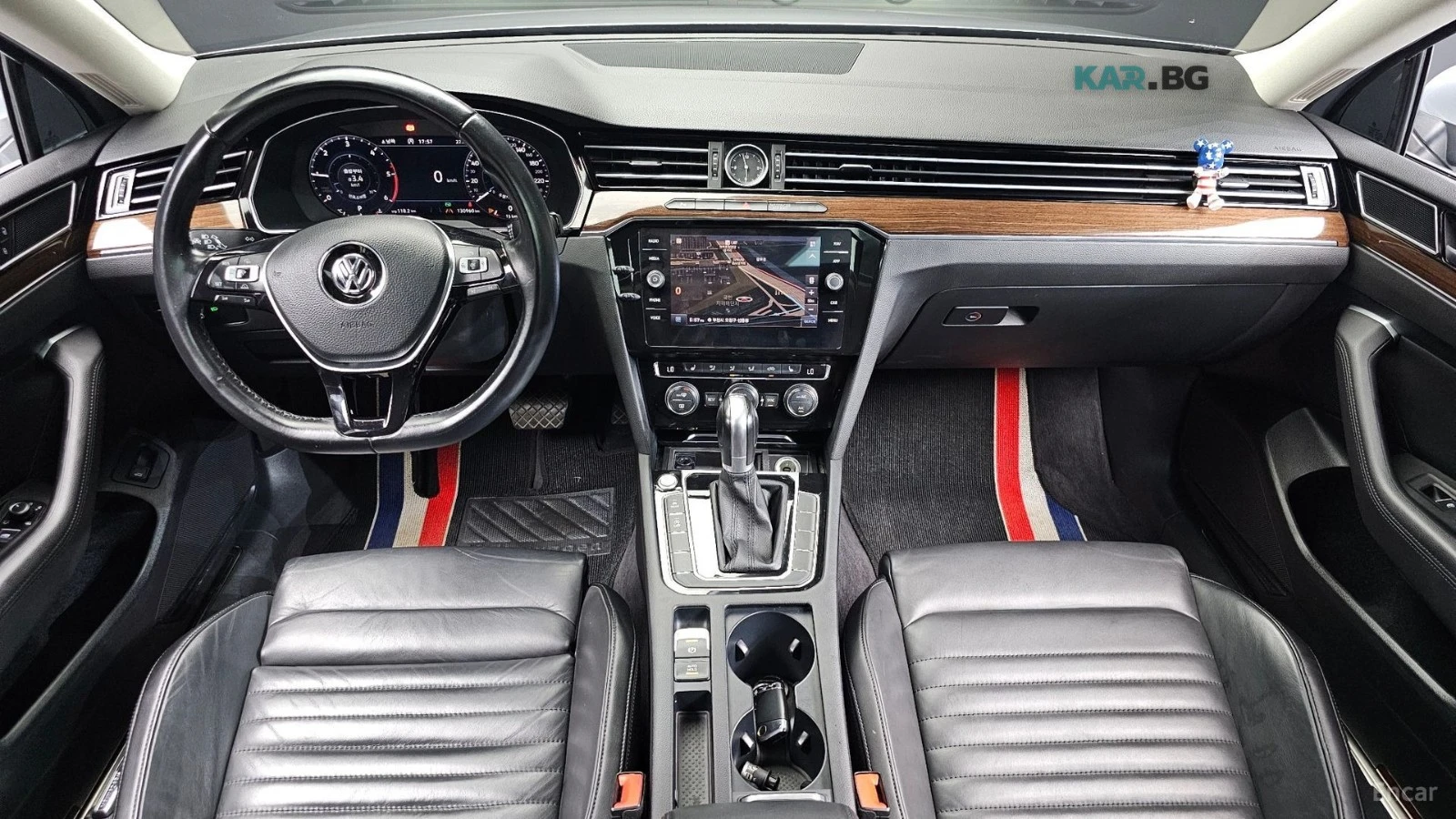 VW Passat 2.0TDI* PREMIUM* КОЖА* ПОДГРЕВ* ШИБИДАХ* КАМЕРА* , снимка 7 - Автомобили и джипове - 55232794