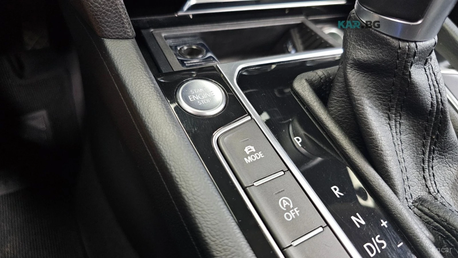 VW Passat 2.0TDI* PREMIUM* КОЖА* ПОДГРЕВ* ШИБИДАХ* КАМЕРА* , снимка 16 - Автомобили и джипове - 55232794