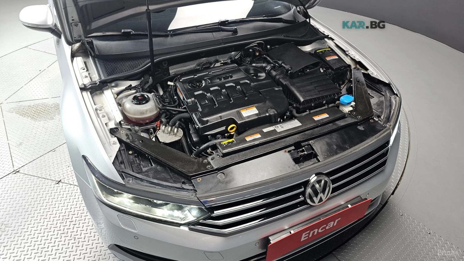 VW Passat 2.0TDI* PREMIUM* КОЖА* ПОДГРЕВ* ШИБИДАХ* КАМЕРА* , снимка 6 - Автомобили и джипове - 55232794