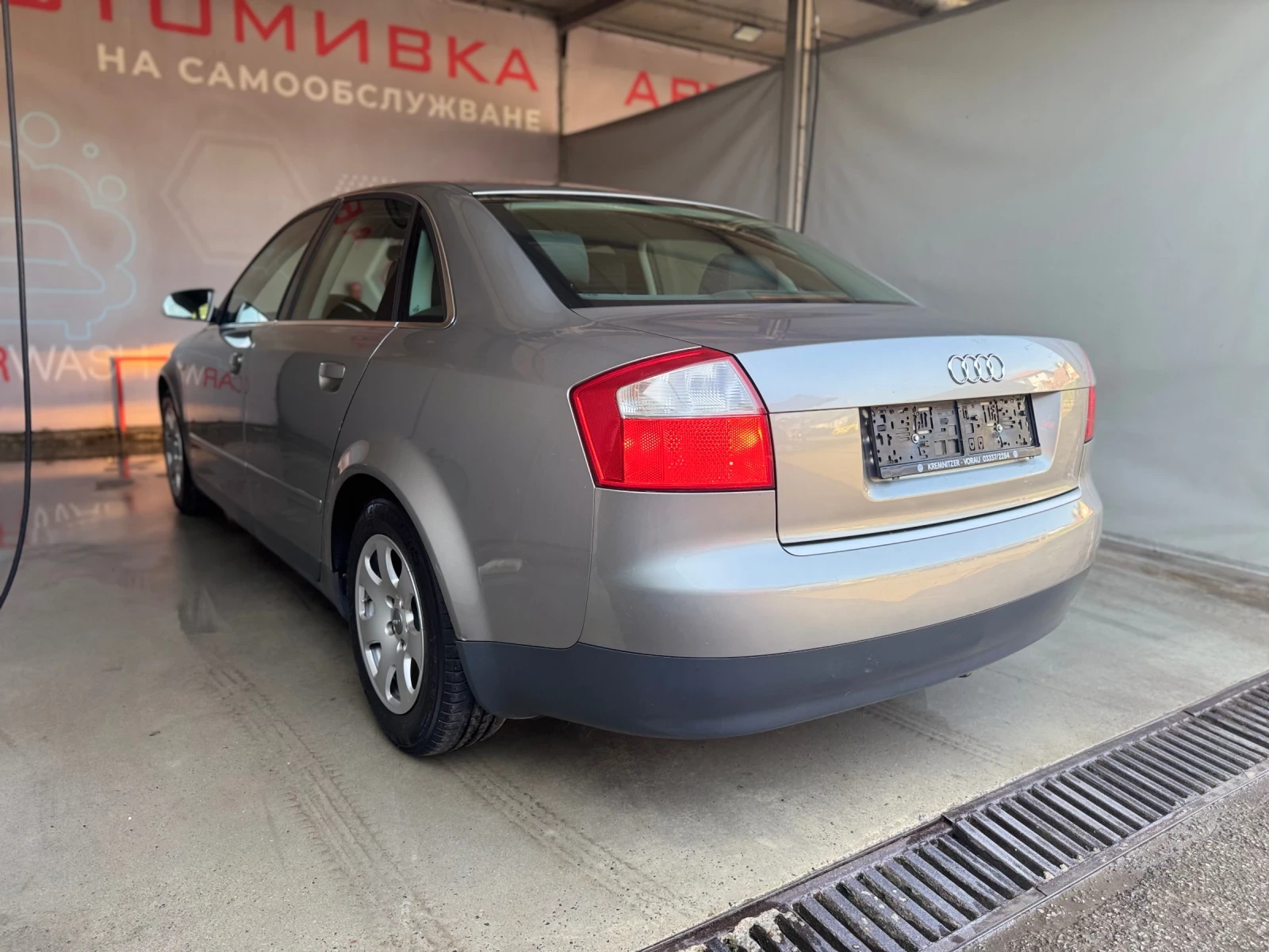 Audi A4, снимка 3 - Автомобили и джипове - 55655474
