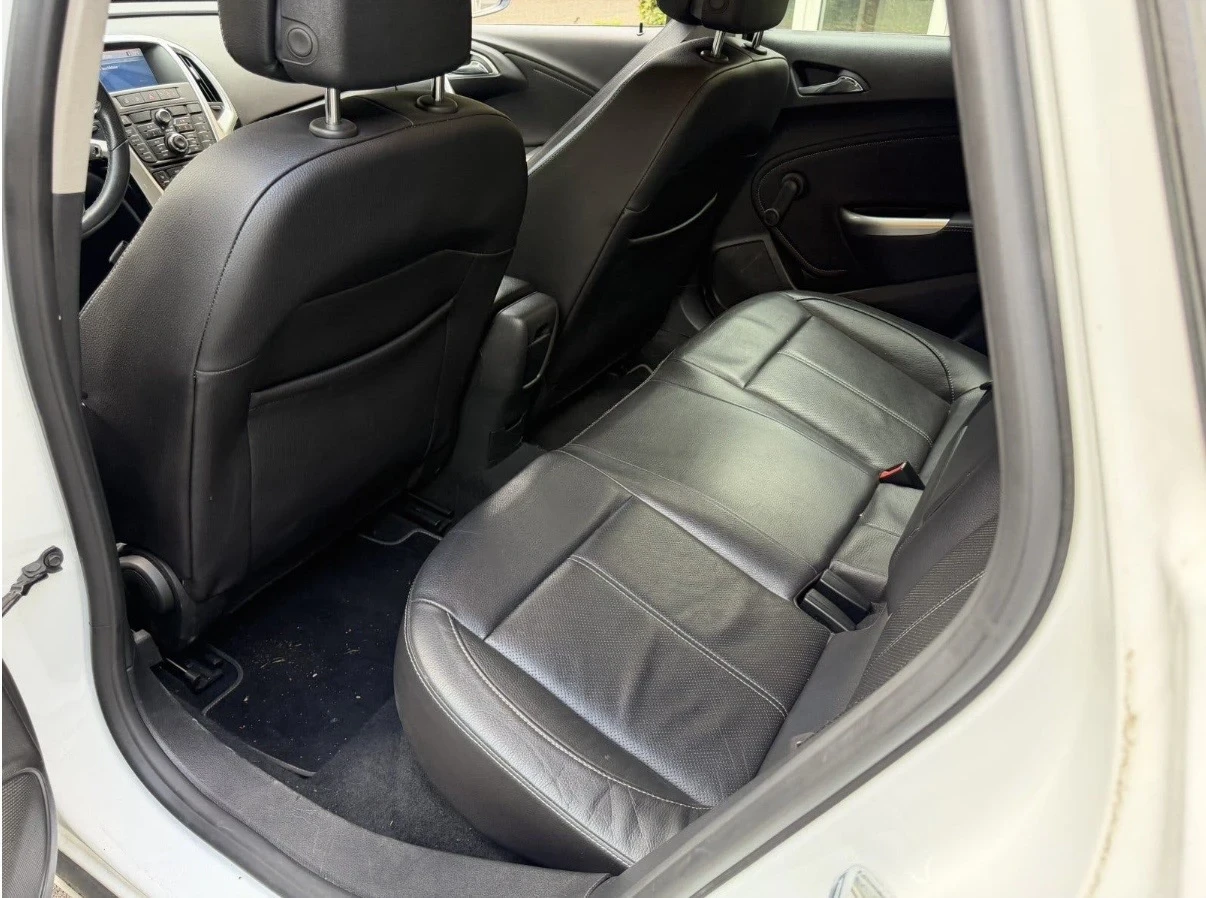 Opel Astra 1.7CDTI 110HP, снимка 5 - Автомобили и джипове - 56168965