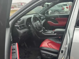 Toyota Highlander * XSE * ГЛАВНО ПРЕДСТАВИТЕЛСТВО* 360 КАМЕРА* КОЖА*, снимка 7