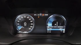 Volvo XC60 T8* R-Design* 360* HUD* HARMAN KARDON* PANO* ПОДГР, снимка 8