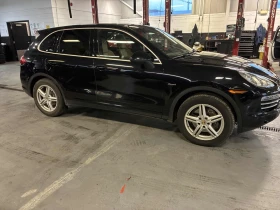 Porsche Cayenne * АВТО КРЕДИТ* ЦЕНА ДО БГ * СЕРВИЗНА ИСТОРИЯ *  - 30999 лв. / 15849.54 € - 52890738 3