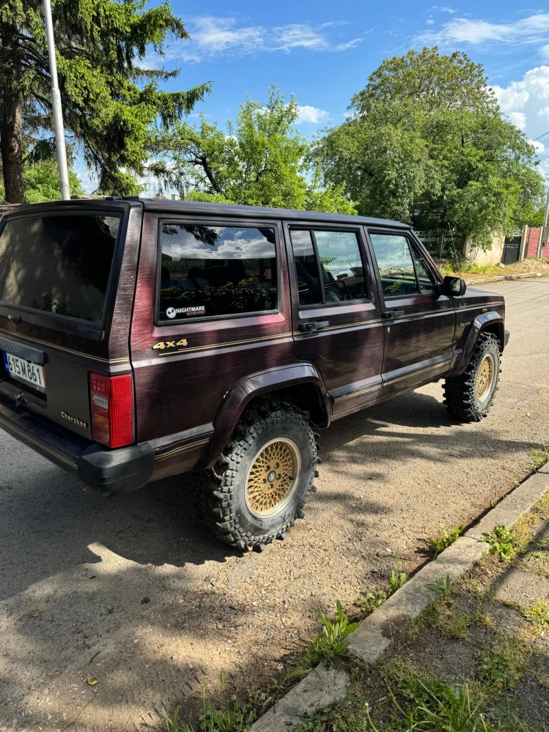 Jeep Cherokee, снимка 4 - Автомобили и джипове - 48605800