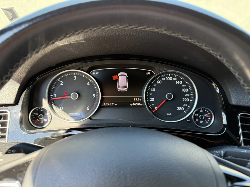 VW Touareg 3.0 TDI V6, снимка 13 - Автомобили и джипове - 51510097