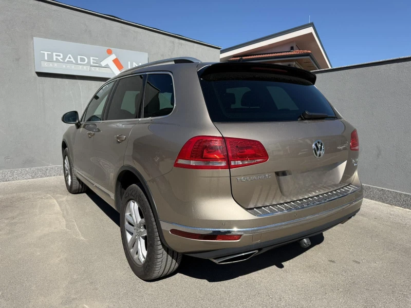 VW Touareg 3.0 TDI V6, снимка 6 - Автомобили и джипове - 51510097