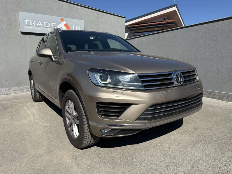 VW Touareg 3.0 TDI V6, снимка 3 - Автомобили и джипове - 51510097