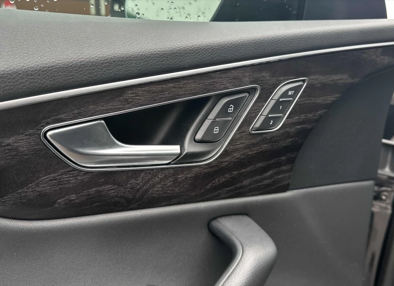 Audi Q8 Progressiv, снимка 13 - Автомобили и джипове - 52749591