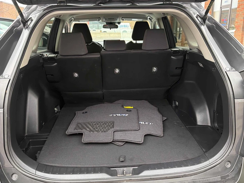 Toyota Rav4 HYBRID LE * * CARFAX * * АВТО КРЕДИТ * * , снимка 10 - Автомобили и джипове - 52676103