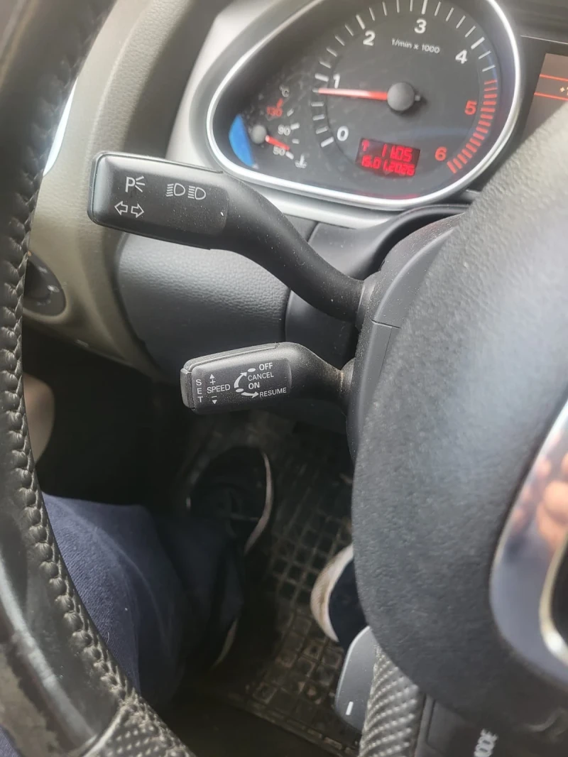 Audi Q7, снимка 8 - Автомобили и джипове - 53110028