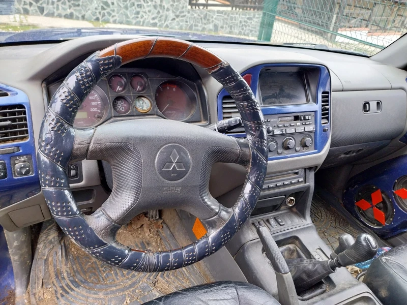 Mitsubishi Pajero, снимка 5 - Автомобили и джипове - 53595642