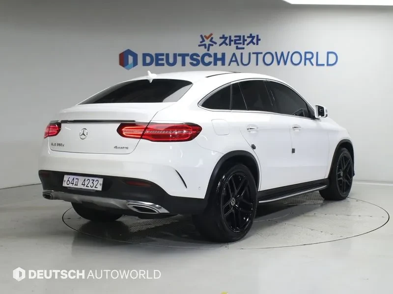 Mercedes-Benz GLE 350 D 4Matic Coupe - САМО 30% АВАНС, снимка 2 - Автомобили и джипове - 55485758