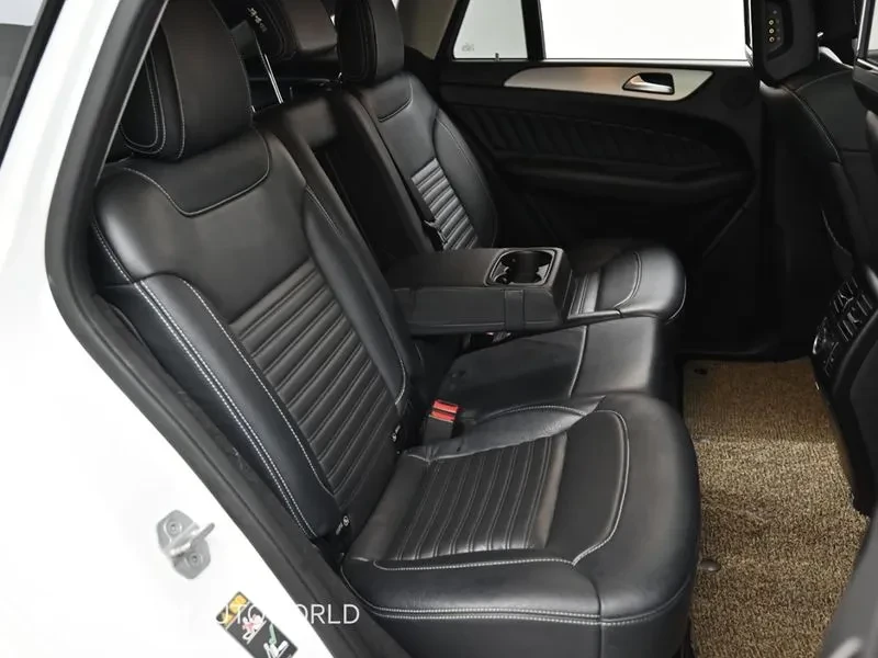 Mercedes-Benz GLE 350 D 4Matic Coupe - САМО 30% АВАНС, снимка 12 - Автомобили и джипове - 55485758
