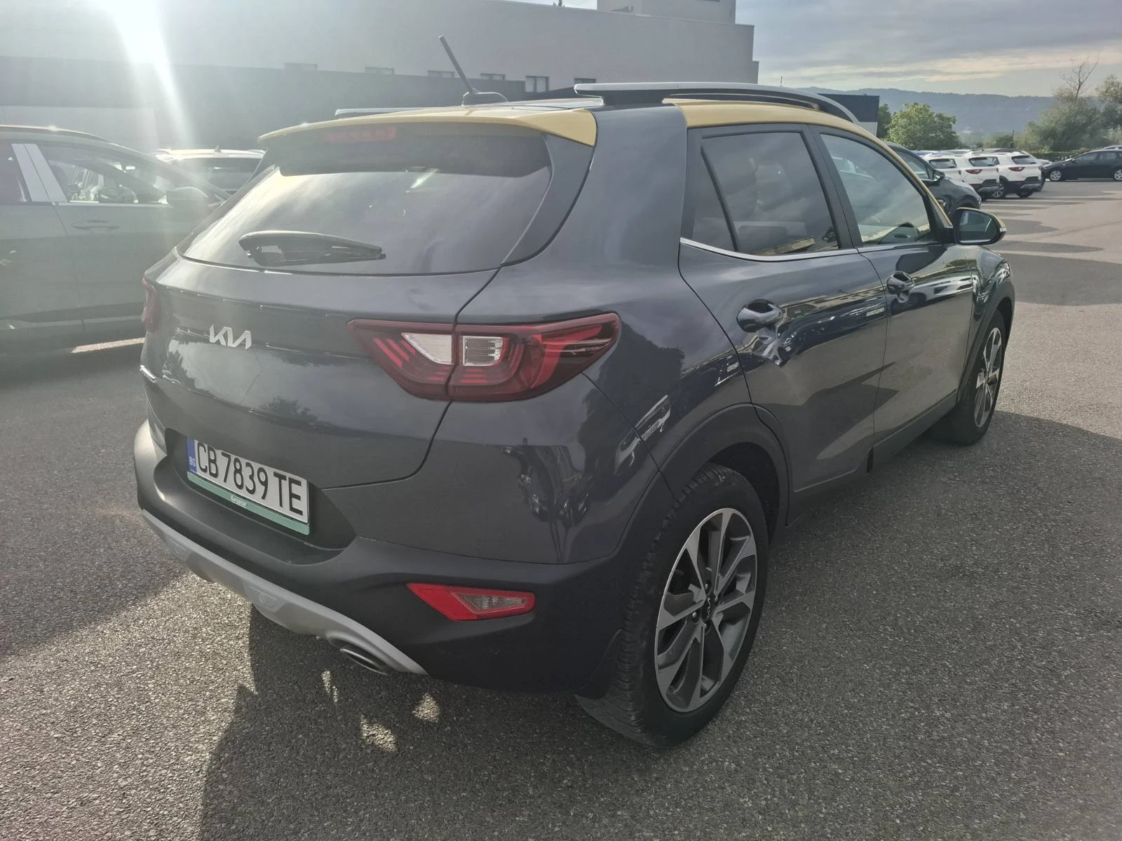 Kia Stonic 1.0 EX Турбо Гаранция - изображение 4