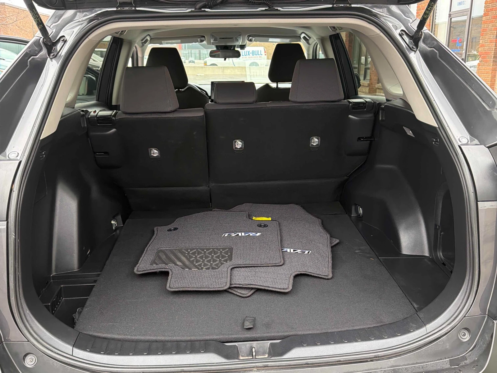 Toyota Rav4 HYBRID LE * * CARFAX * * АВТО КРЕДИТ * *  - изображение 10