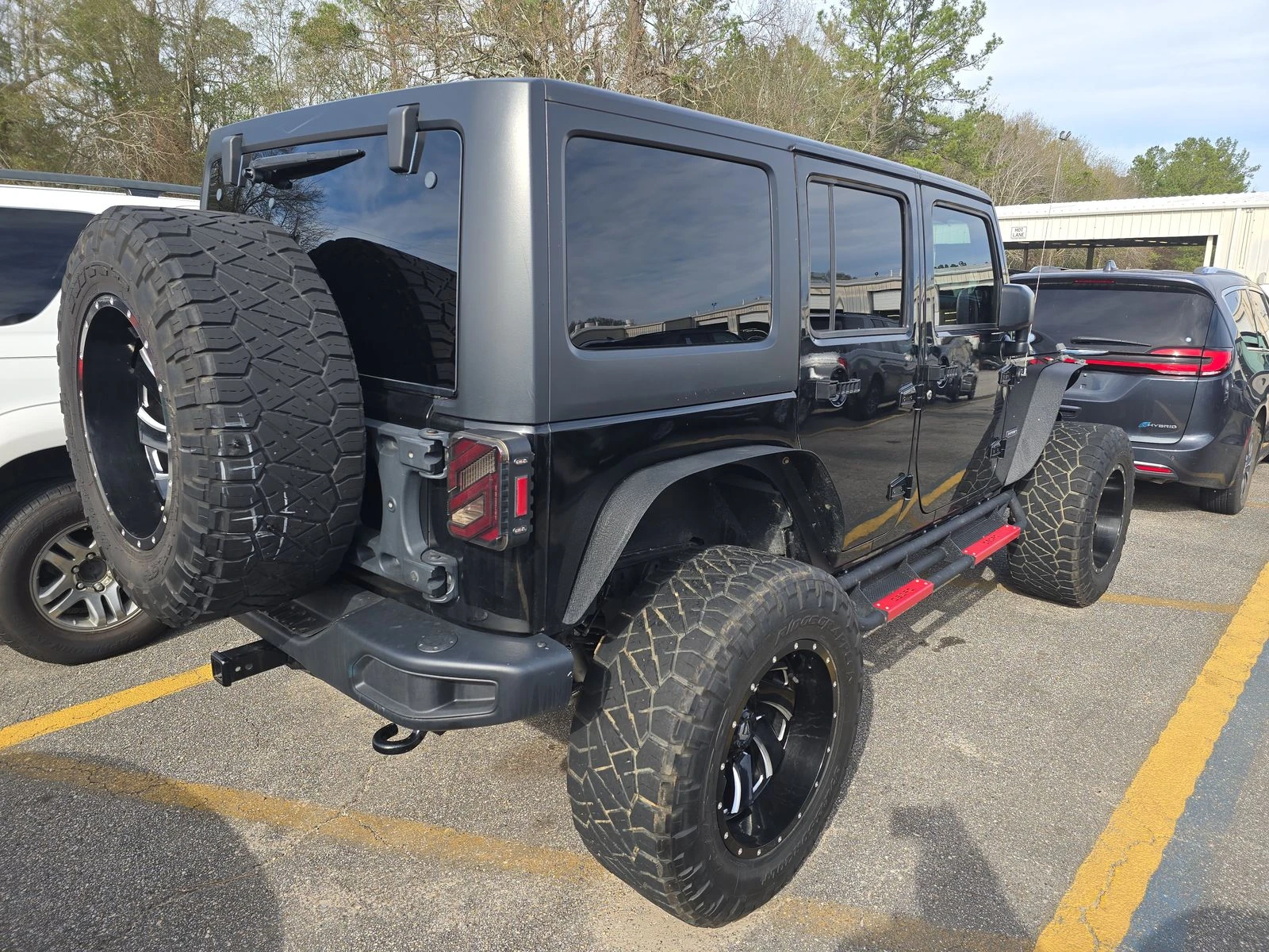 Jeep Wrangler UNLIMITED RECON EDITION/КОЖА/НАВИ/RED EDITION  - изображение 7