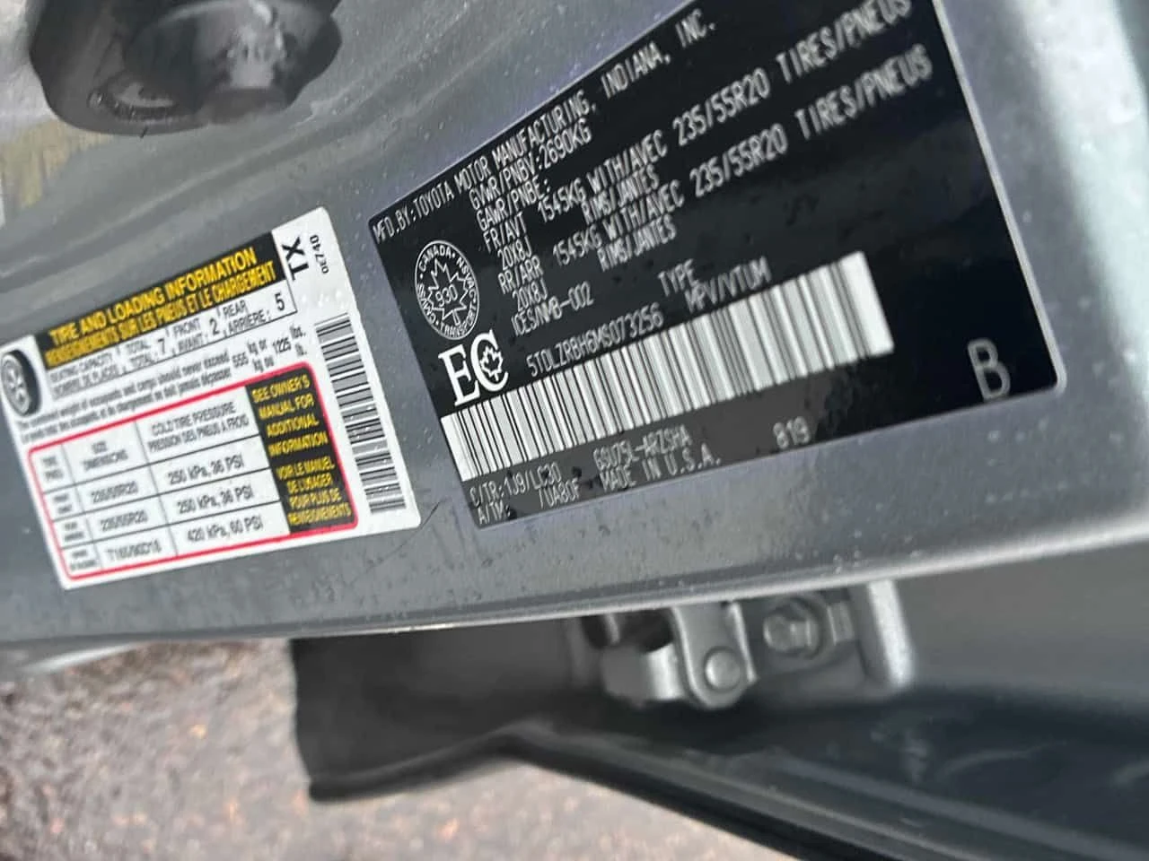 Toyota Highlander * XSE * ГЛАВНО ПРЕДСТАВИТЕЛСТВО* 360 КАМЕРА* КОЖА*, снимка 11 - Автомобили и джипове - 54219114