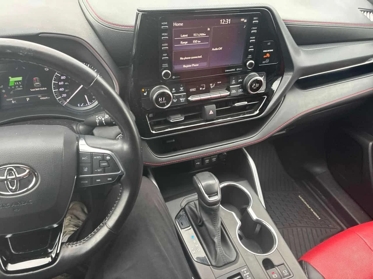 Toyota Highlander * XSE * ГЛАВНО ПРЕДСТАВИТЕЛСТВО* 360 КАМЕРА* КОЖА*, снимка 9 - Автомобили и джипове - 54219114