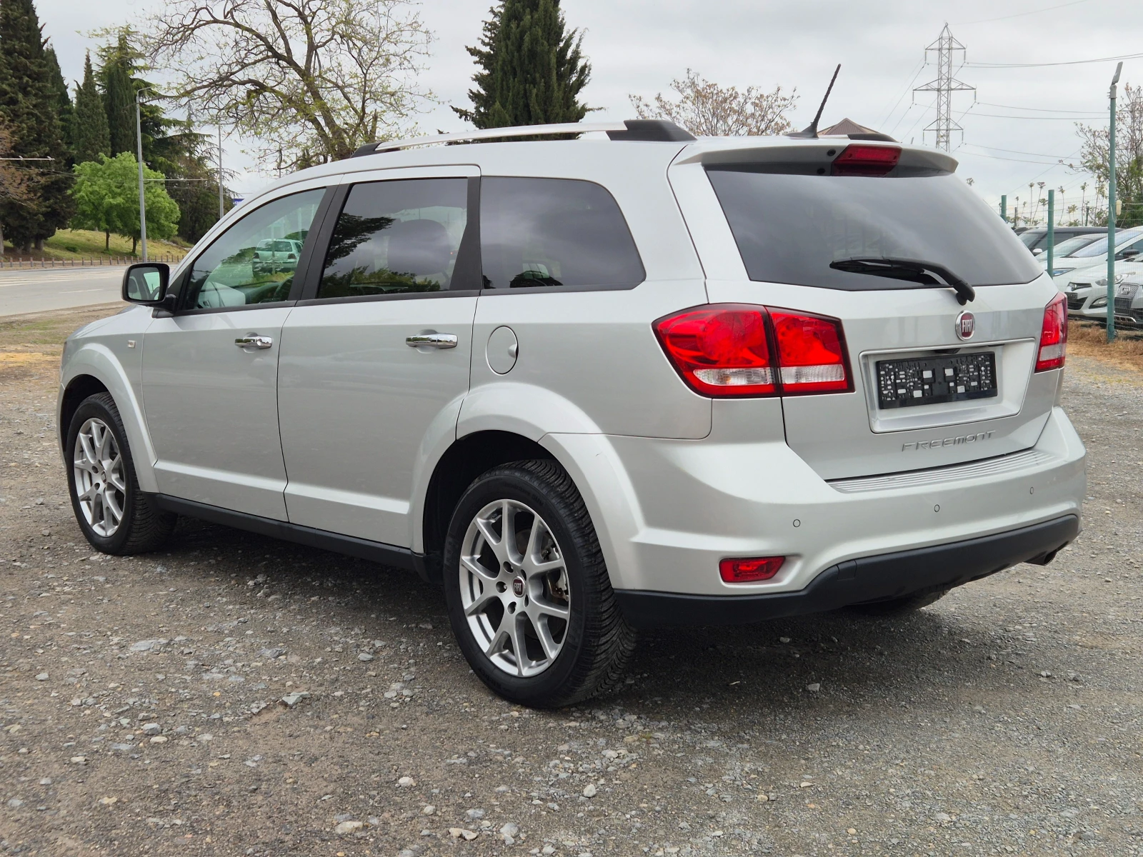 Fiat Freemont 2.0M-Jet 6+ 1, снимка 3 - Автомобили и джипове - 54369053