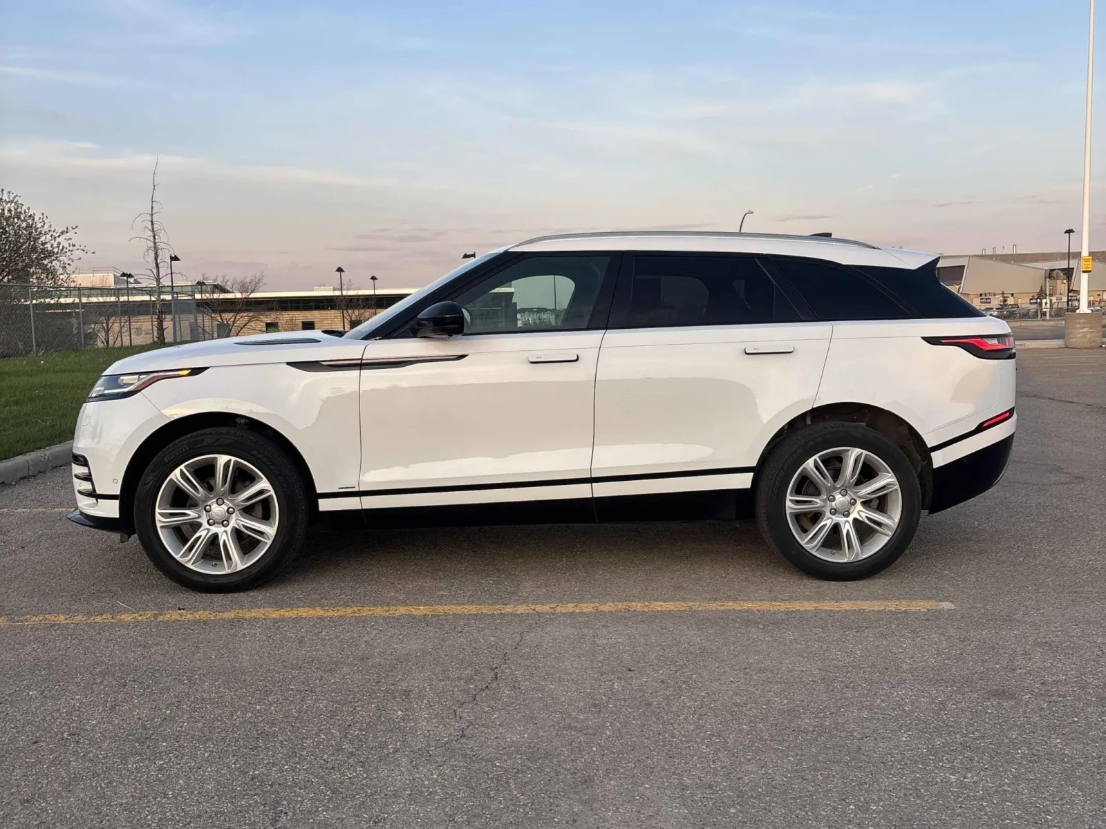Land Rover Range Rover Velar * * CARFAX * * ���� ������ * * ���� �� �� * *  | Mobile.bg � ����������� 3