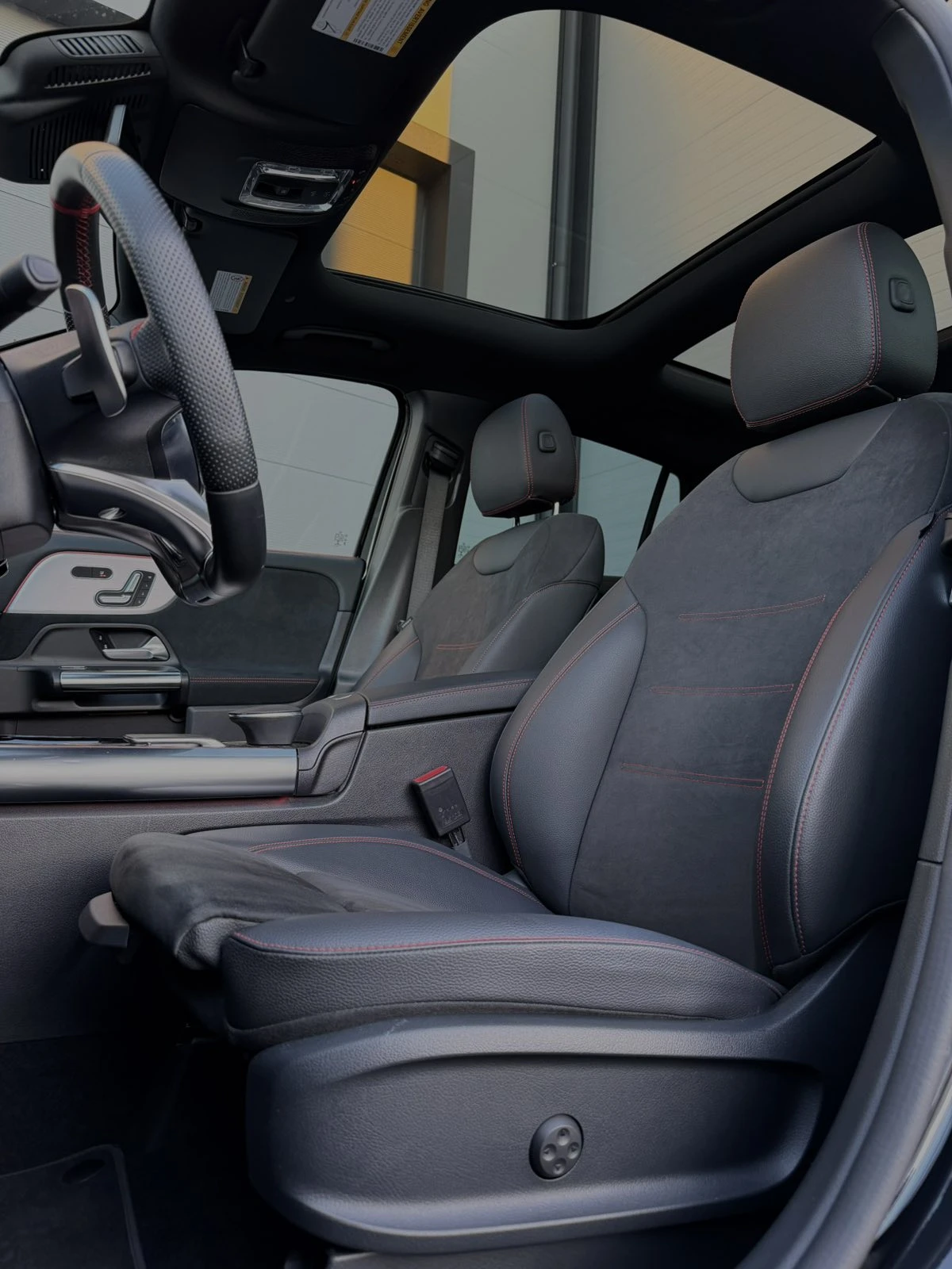 Mercedes-Benz GLA * 35 AMG* 4MATIC* ������� � �����* ����������*  | Mobile.bg � ����������� 9