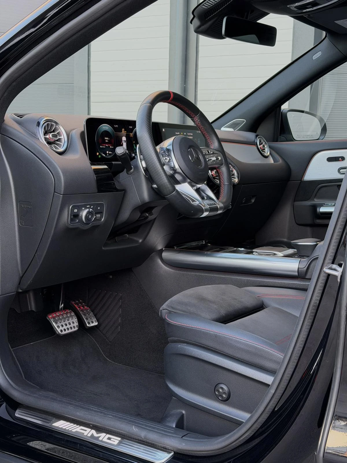 Mercedes-Benz GLA * 35 AMG* 4MATIC* ������� � �����* ����������*  | Mobile.bg � ����������� 10