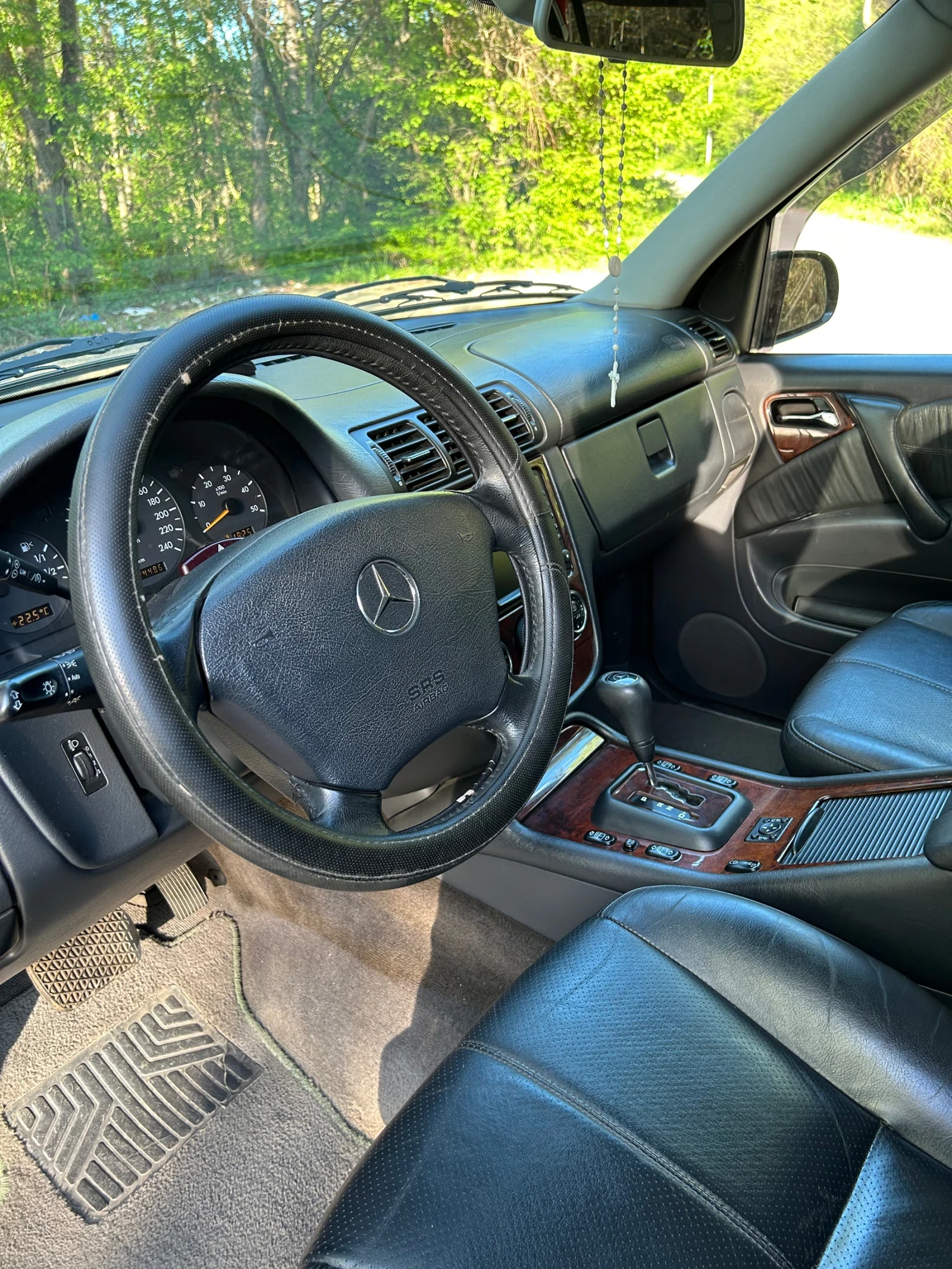 Mercedes-Benz ML 270, снимка 8 - Автомобили и джипове - 55069715