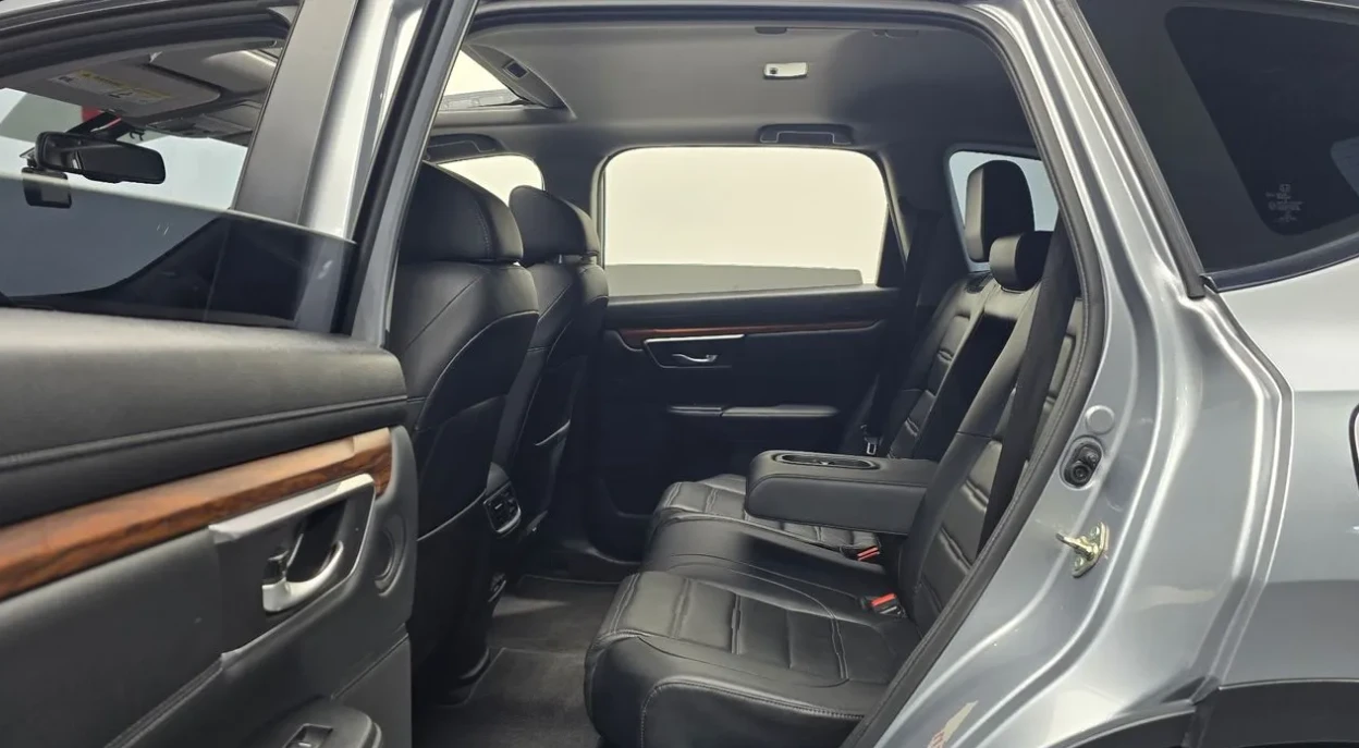 Honda Cr-v Executive 1.5 Бензин, снимка 10 - Автомобили и джипове - 55135608