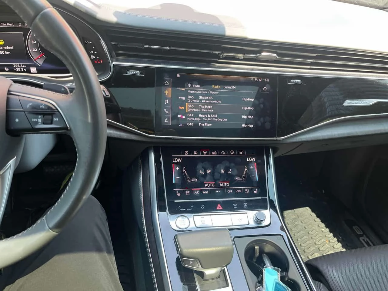 Audi Q8 | Technik | DISTRONIC | HUD | 360 | ОБДУХВАНЕ | , снимка 9 - Автомобили и джипове - 55237163