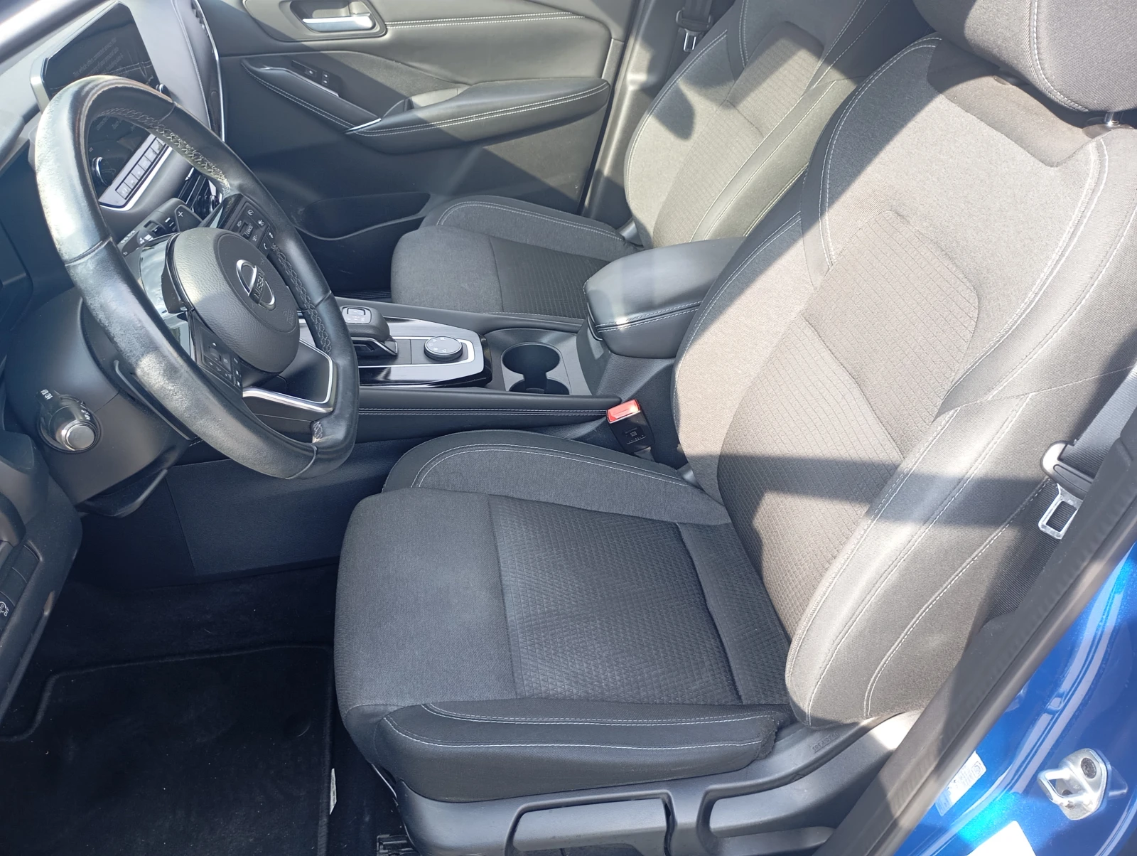 Nissan Qashqai 1.3 CVT 4x4, снимка 5 - Автомобили и джипове - 55430478