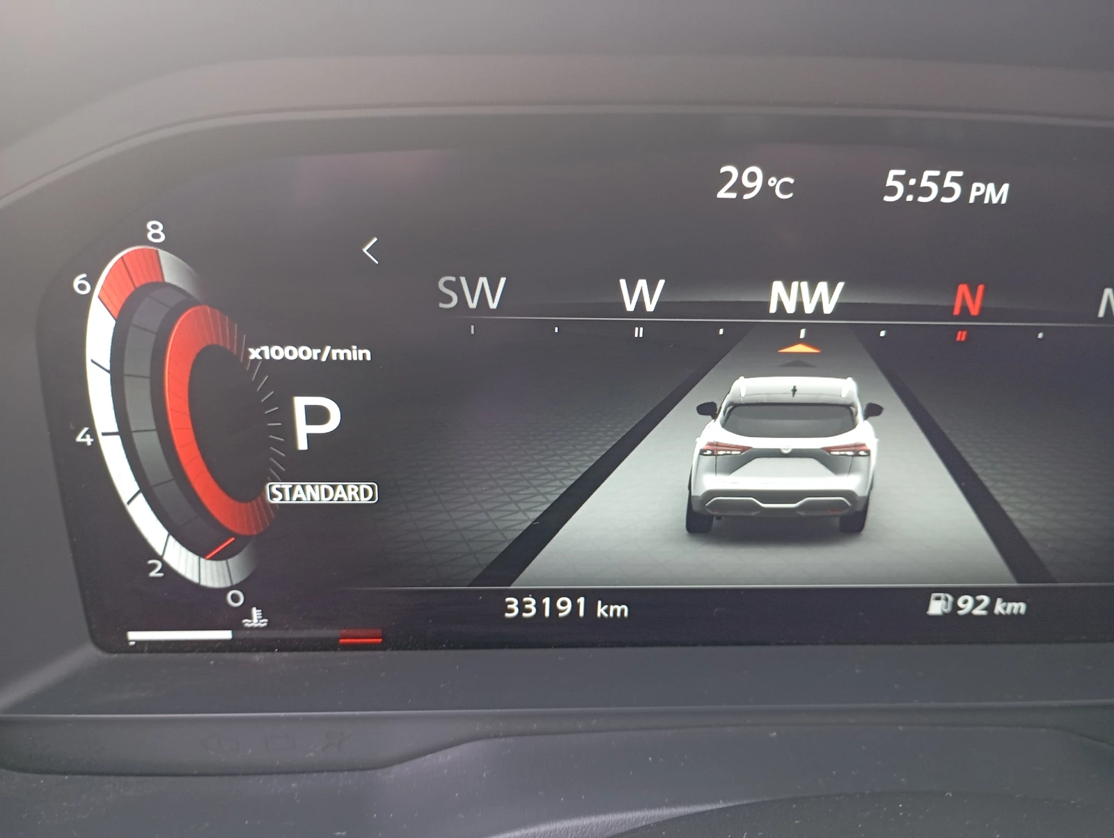 Nissan Qashqai 1.3 CVT 4x4, снимка 7 - Автомобили и джипове - 55430478