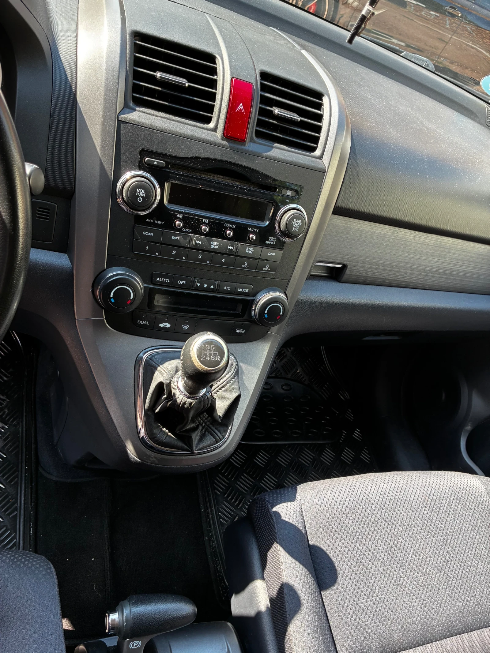 Honda Cr-v, снимка 14 - Автомобили и джипове - 55922552