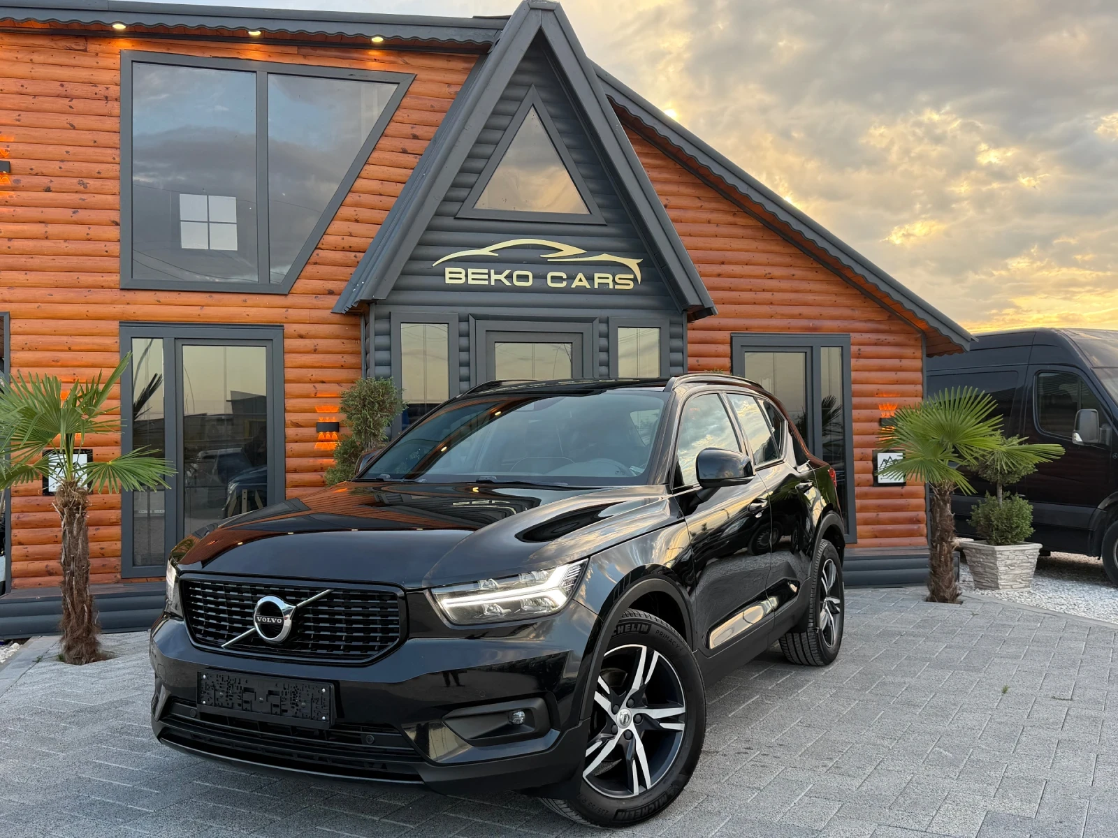 Volvo XC40 R-design/Нов внос от Белгия!