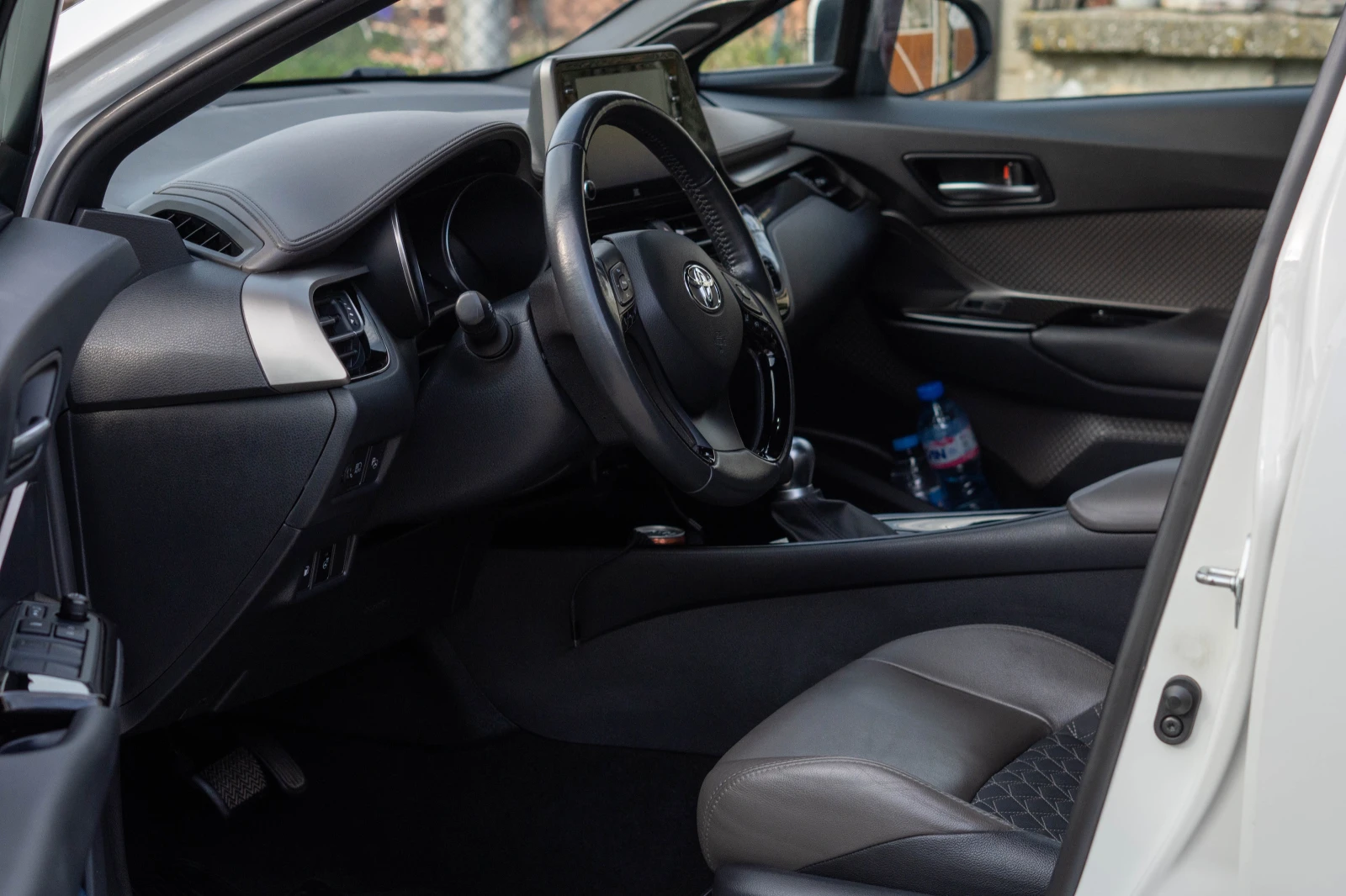 Toyota C-HR, снимка 8 - Автомобили и джипове - 56504969