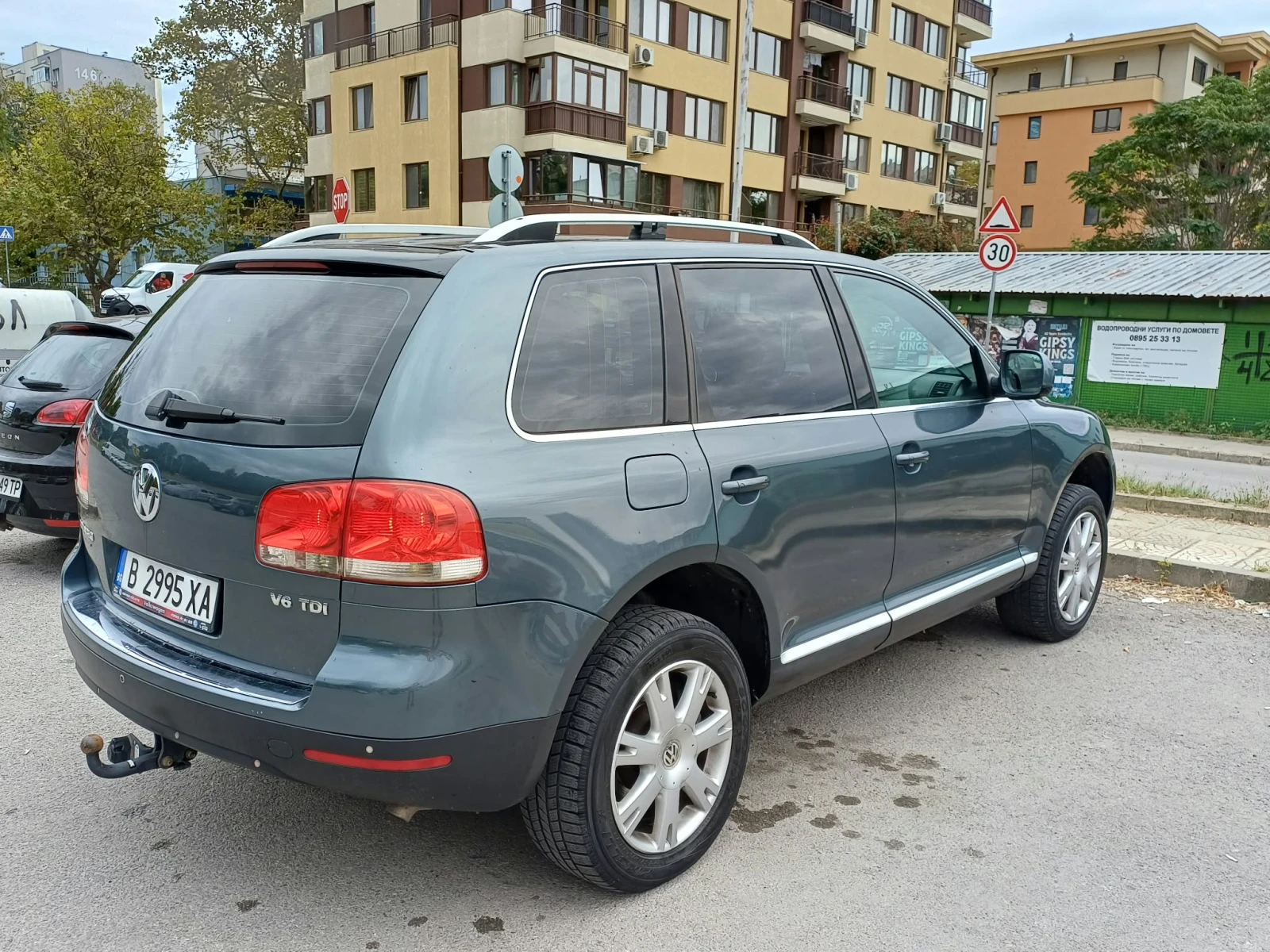 VW Touareg, снимка 3 - Автомобили и джипове - 56541687