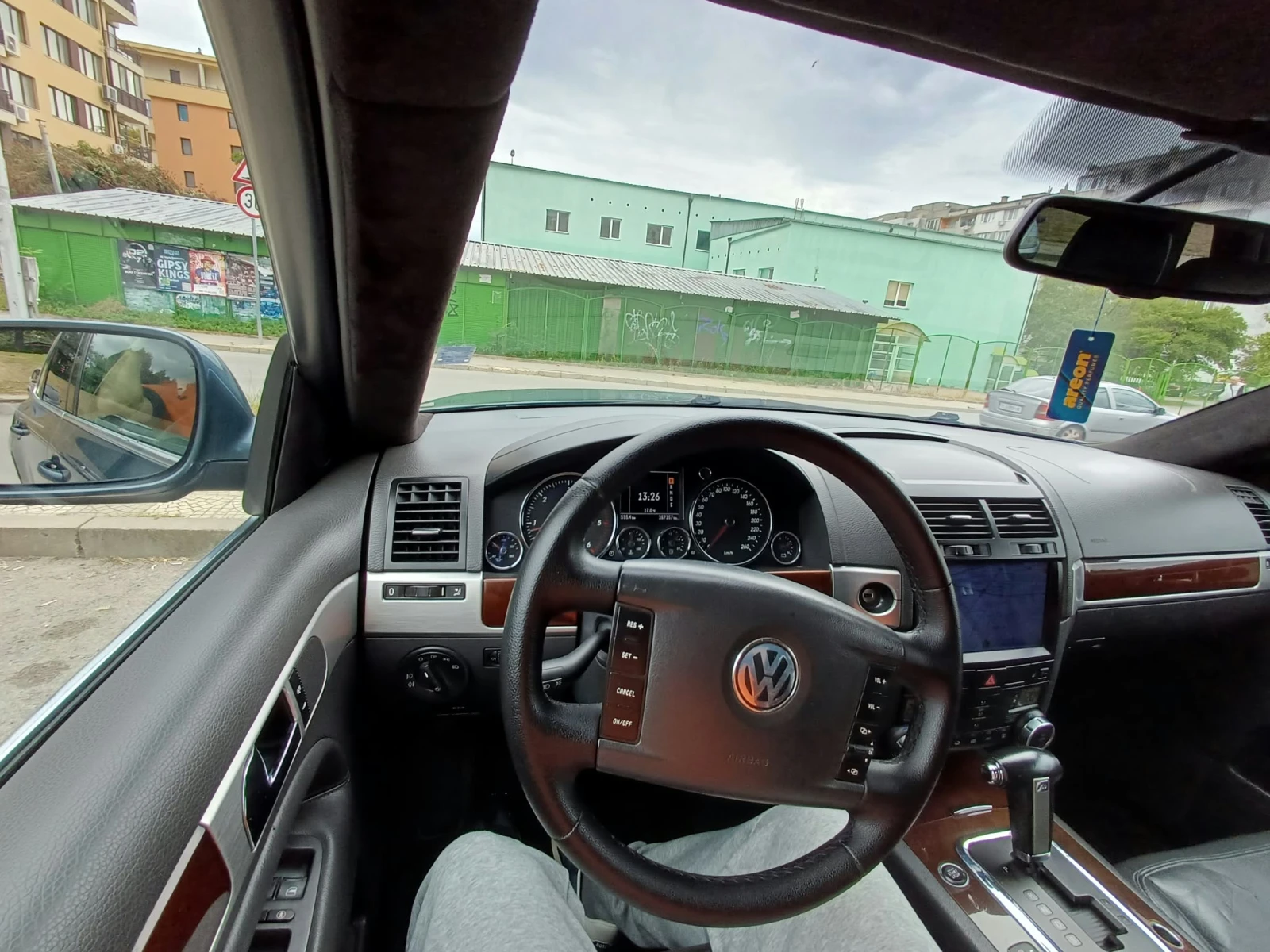 VW Touareg, снимка 10 - Автомобили и джипове - 56541687