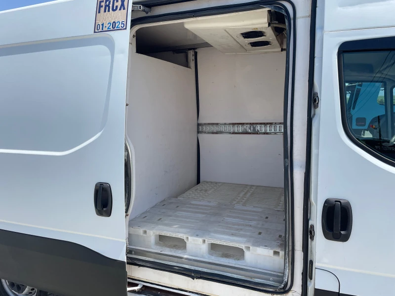 Iveco Daily  Хладилник 35-150 2.3d 150k.с., снимка 12 - Бусове и автобуси - 49549150