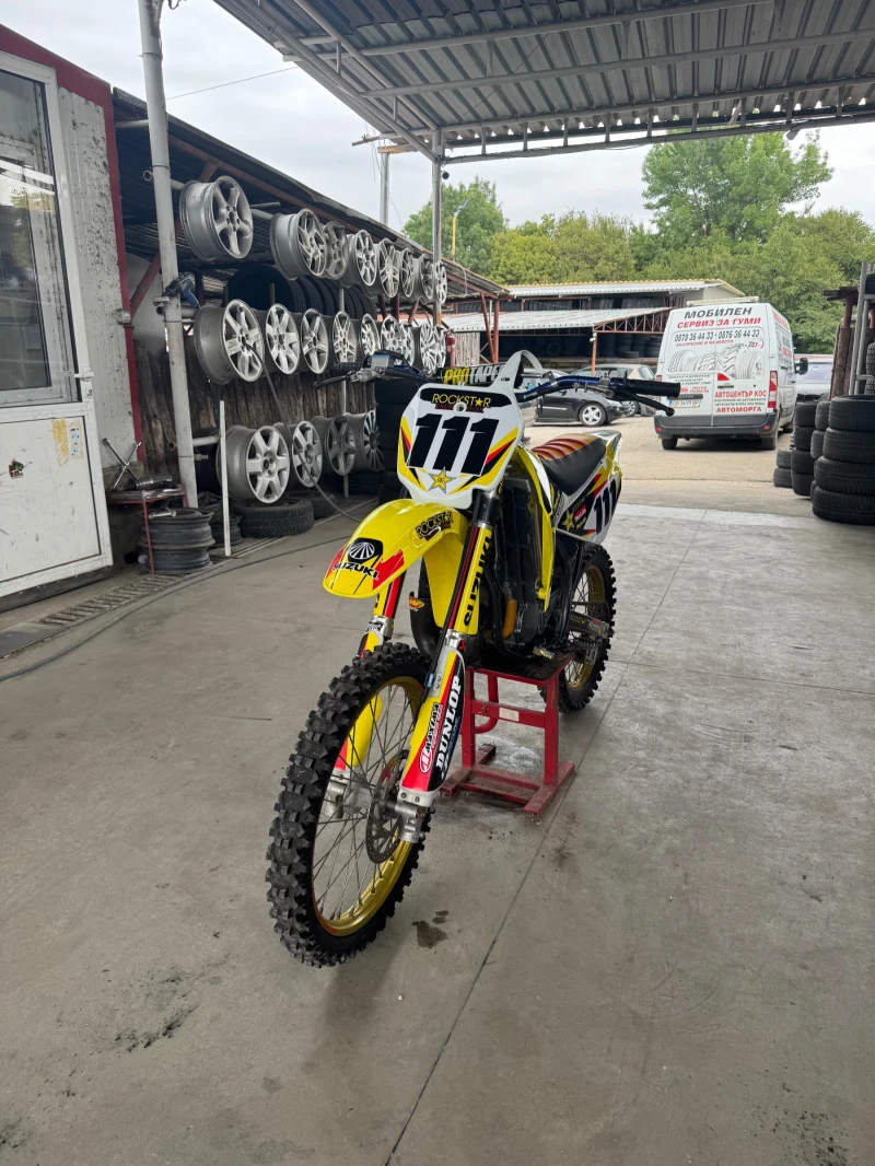 Suzuki Rm